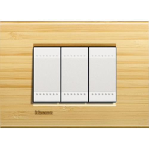 LNA4802LBA Рамка LivingLight Квадрат Бамбук 2-модульная Bticino