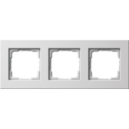 0213204 Рамка E22 Белый 3-постовая, заподлицо Gira