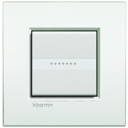 LNE4802BN Рамка LivingLight Air Белый 2-модульная Bticino