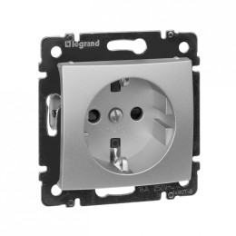 770121 Valena Розетка 1-ая с/з с защитными шторками Legrand