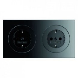 47202045 Штепсельная розетка SCHUKO, 2-местная с рамкой, черная, с блеском R.3 Berker