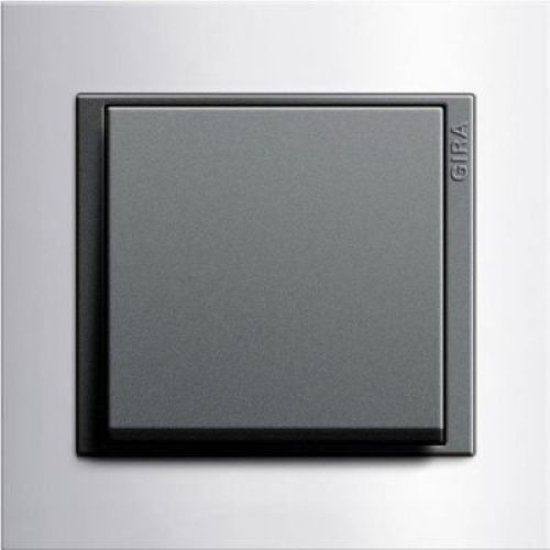 021107 Рамка Event Белый матовый / Черный 1-постовая Gira