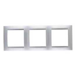 1500630-033 Рамка универсальная, 3 поста, алюминий Simon 15
