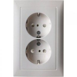 47298989 Двойная штепсельная розетка SCHUKO, цельная цвет: полярная белизна, с блеском S.1 Berker