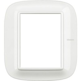 HB4826HD Рамка Axolute Овал Белый 3+3 модуля Bticino