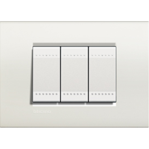 LNA4802BI Рамка LivingLight Квадрат Белый 2-модульная Bticino