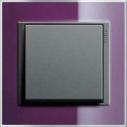 0211758 Рамка Event Clear Фиолетовый / Черный 1-постовая Gira