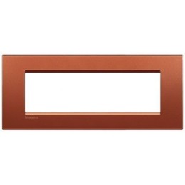 LNA4807RK Рамка LivingLight Квадрат Красный шелк 7 модулей Bticino