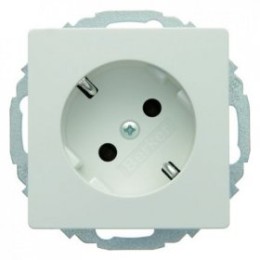 47276089 Штепсельная розетка SCHUKO 45° цвет: полярная белизна, с эффектом бархата, Q.1 Berker