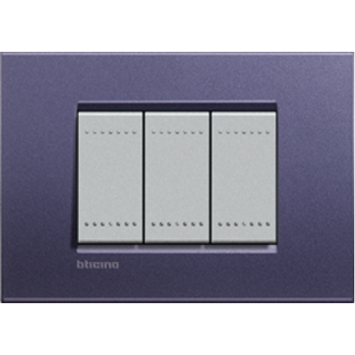 LNA4802CB Рамка LivingLight Квадрат Синий шелк 2-модульная Bticino