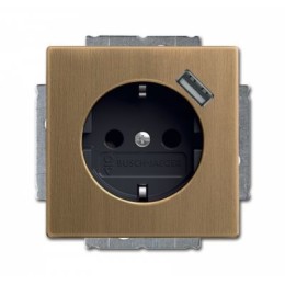 2011-0-6246 (20 EUCBUSB-840-500), Розетка Schuko с устройством зарядным USB, 20 EUCBUSB-82-500, 16А, 700 мА, электронная защита от перегрузки и КЗ, безвинтовые клеммы защитные шторки, серия Династия, Латунь античная, ABB