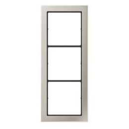 FDES2983 Рамка FD Design Сталь Edelstahl 3-постовая Jung