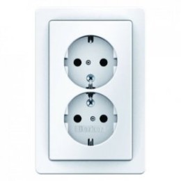 47296089 Двойная штепсельная розетка SCHUKO, с накладкой цвет: полярная белизна, с эффектом бархата с защитой от детей, Q.1 Berker