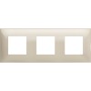 Рамка на 3 поста немецкий стандарт - 6 модулей. Цвет Кремовый. Bticino серия CLASSIA. R4802M3CR