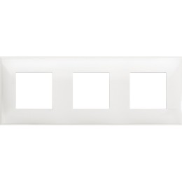 Рамка на 3 поста немецкий стандарт - 6 модулей. Цвет Белый. Bticino серия CLASSIA. R4802M3RW